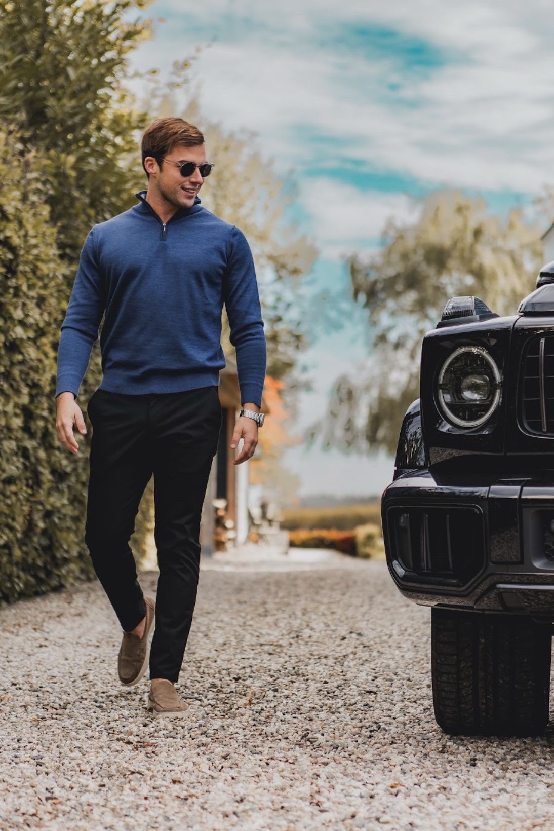 ESSENZA ZIP SWEATER - DARK BLUE